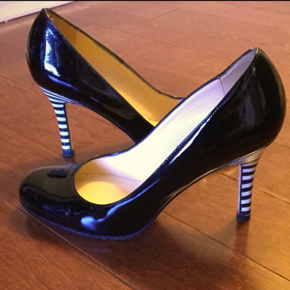 Black Patent Leather Kate Spade ♠️ Pumps